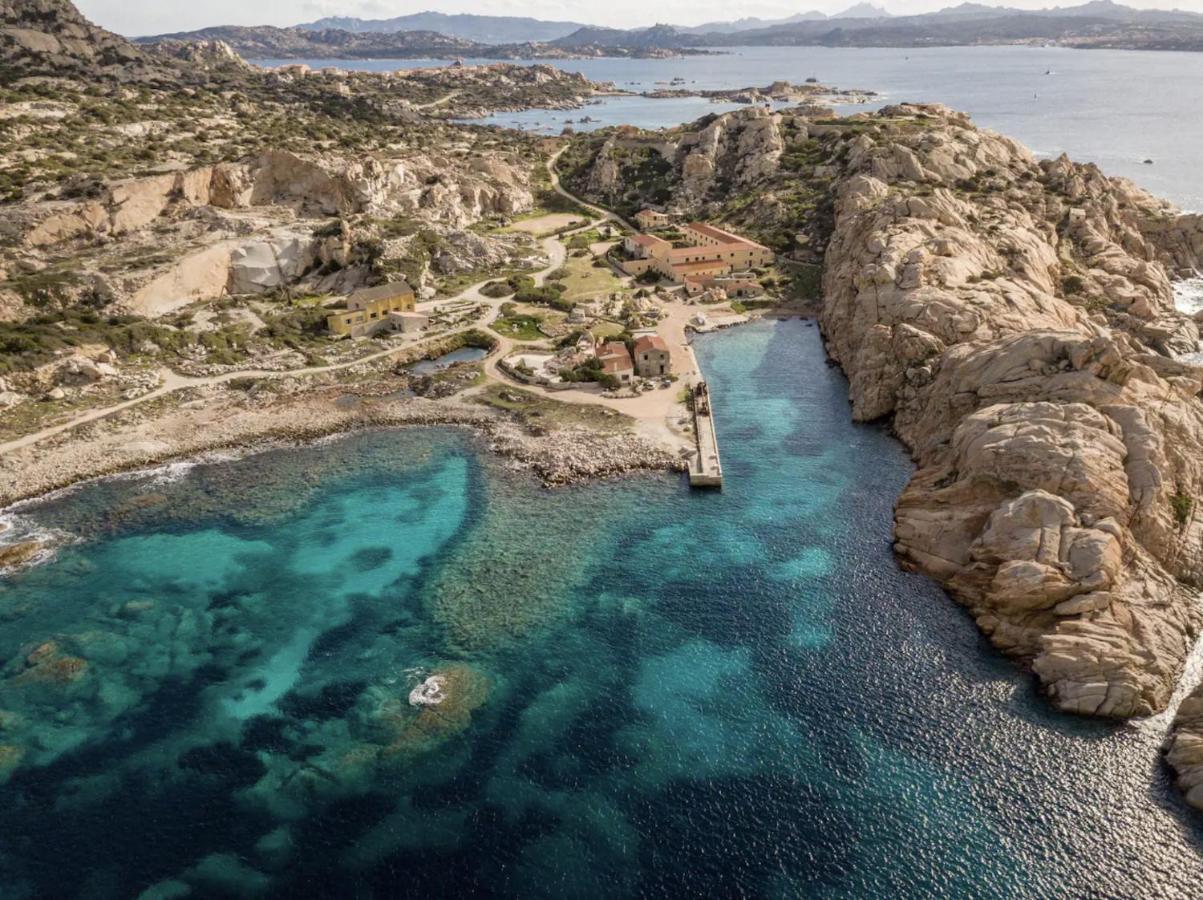 Residence Cala Francese - Case Sul Mare 马达莱纳 外观 照片