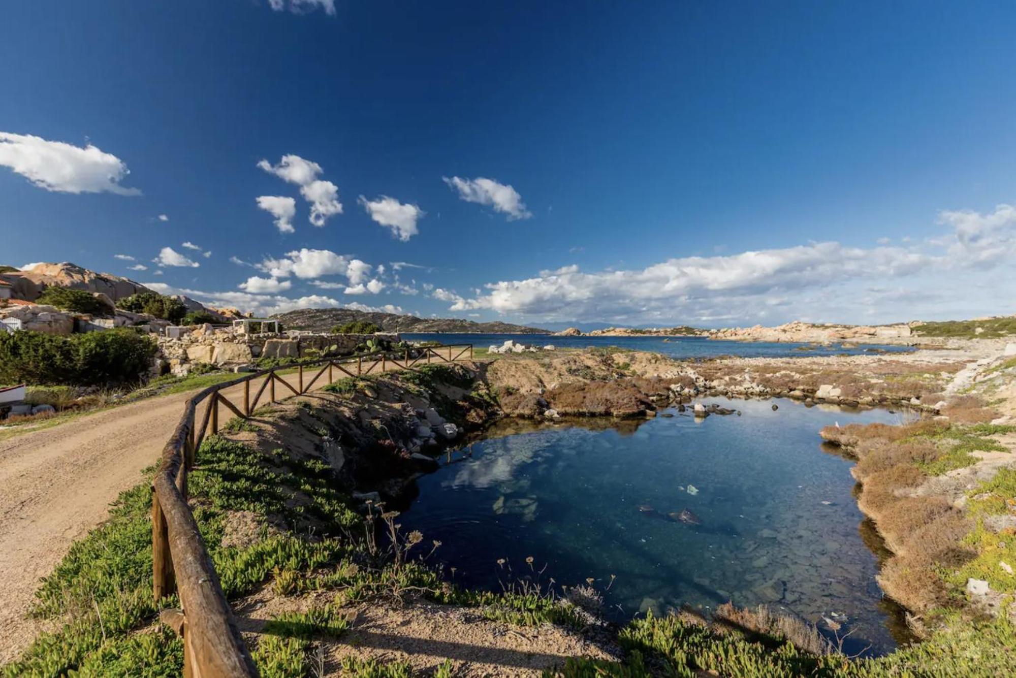 Residence Cala Francese - Case Sul Mare 马达莱纳 外观 照片