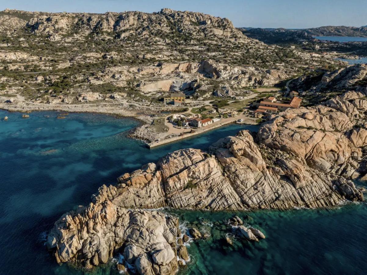 Residence Cala Francese - Case Sul Mare 马达莱纳 外观 照片