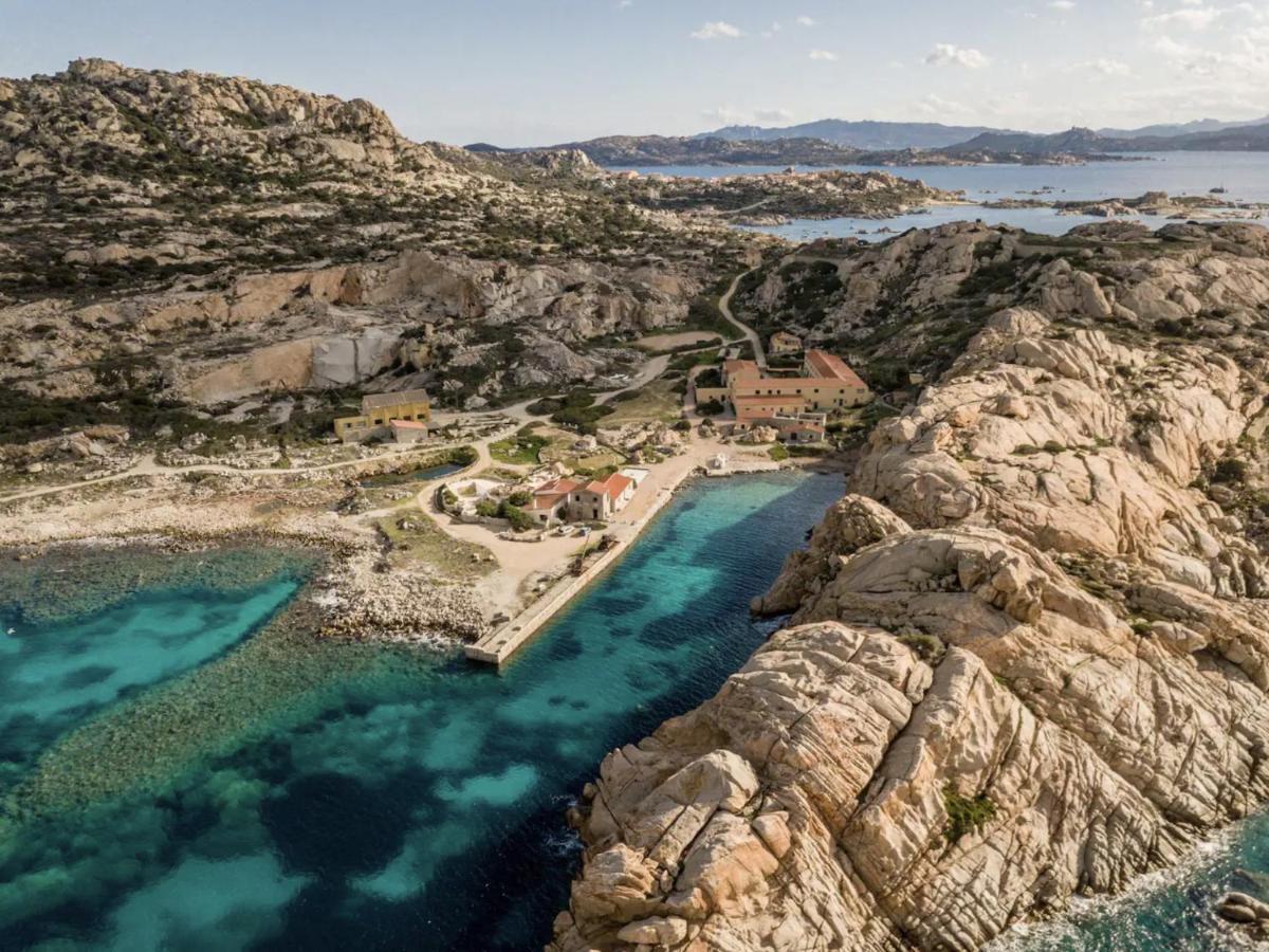 Residence Cala Francese - Case Sul Mare 马达莱纳 外观 照片