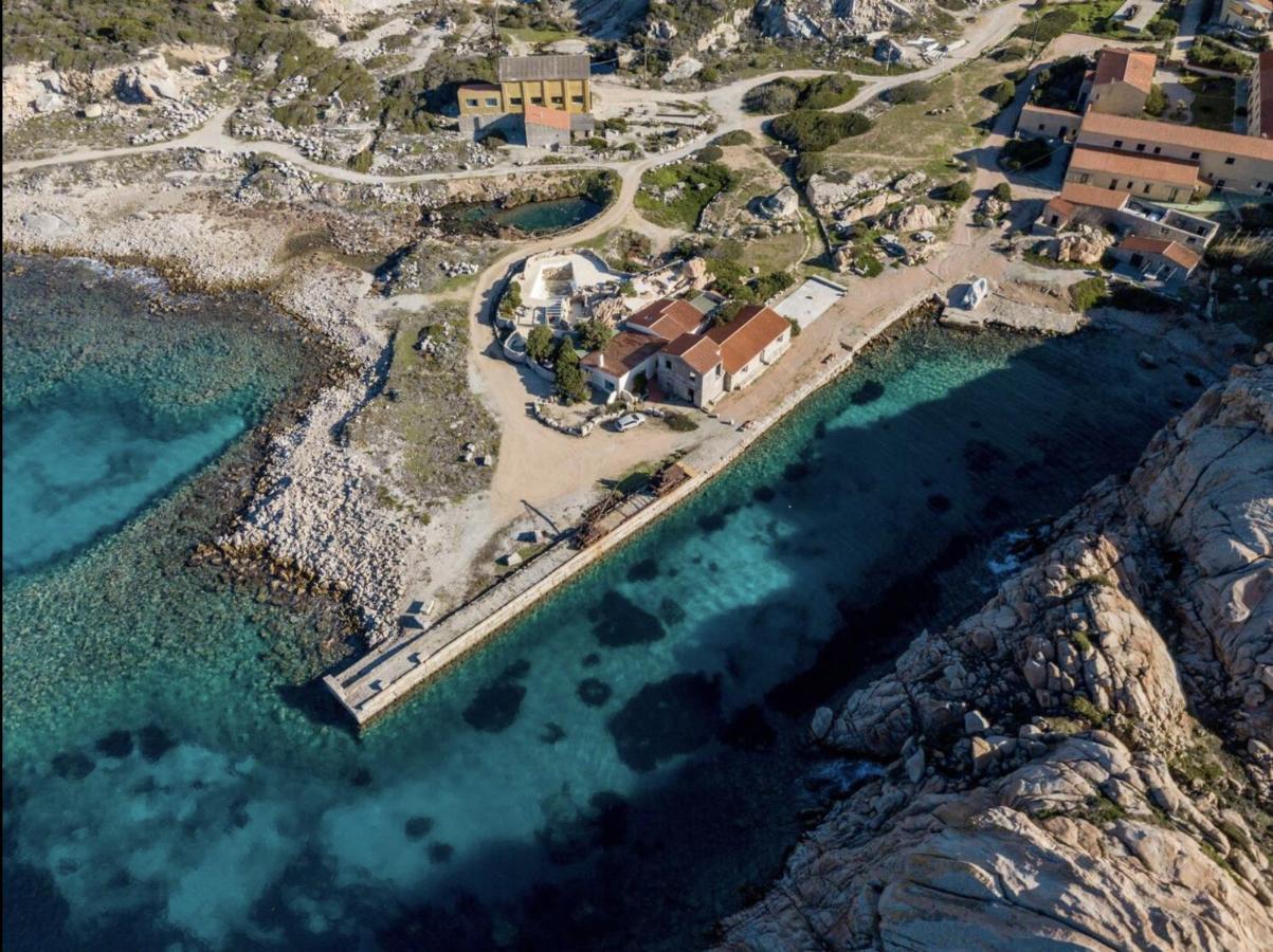 Residence Cala Francese - Case Sul Mare 马达莱纳 外观 照片